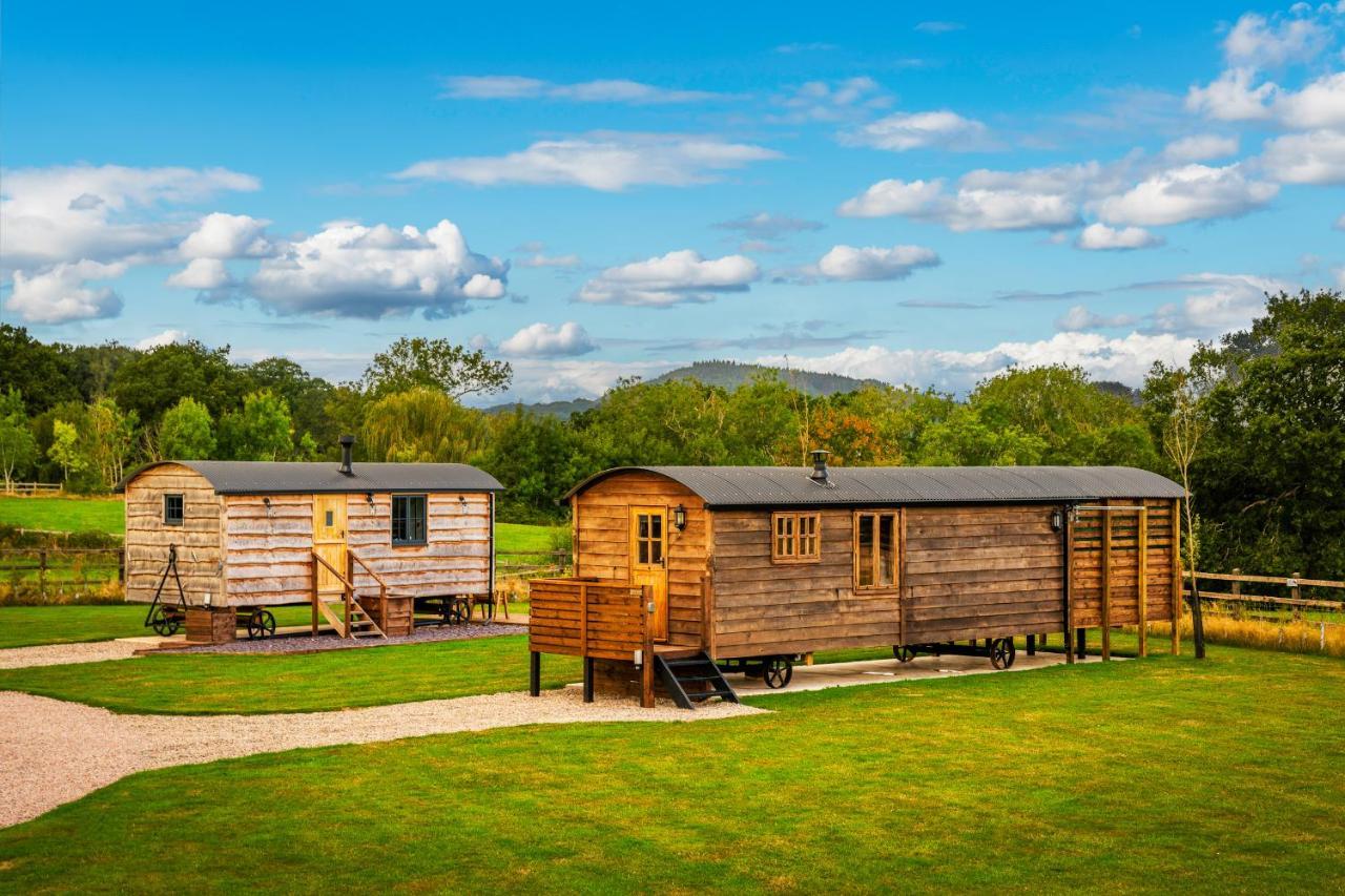 Ashwood Shepherd Hut -Ockeridge Rural Retreats Apartment Worcester Bagian luar foto